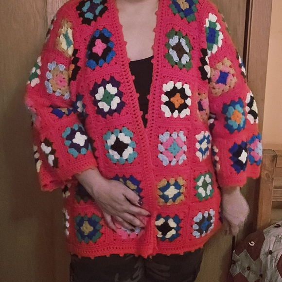 Handmade Crochet Cardigan Sweater XL Granny Square Vintage Red Multicolor - Picture 8 of 13